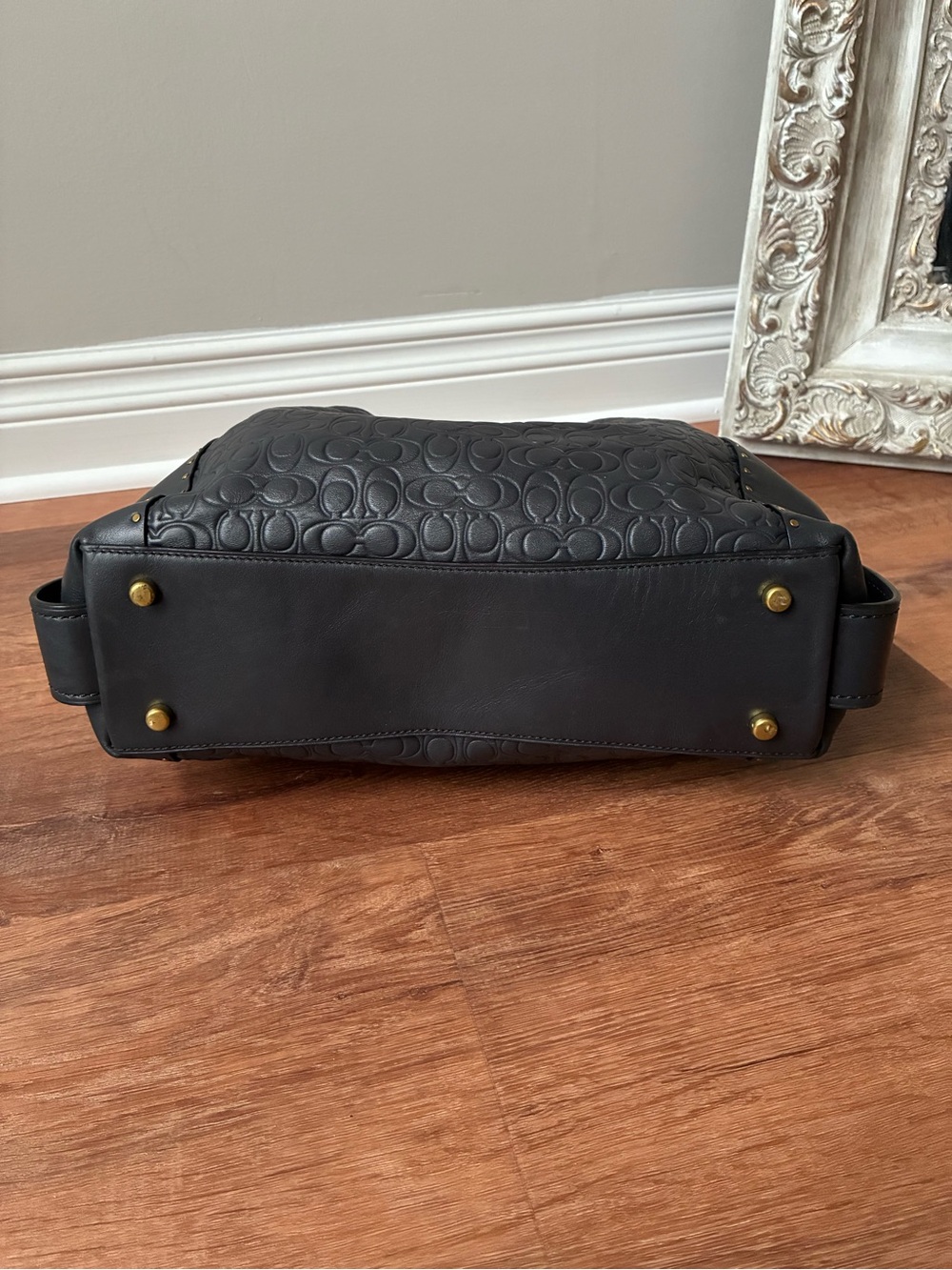 Coach Edie Shoulder Bag 31 In Signature Leather With Rivets - Picture 13 of 16